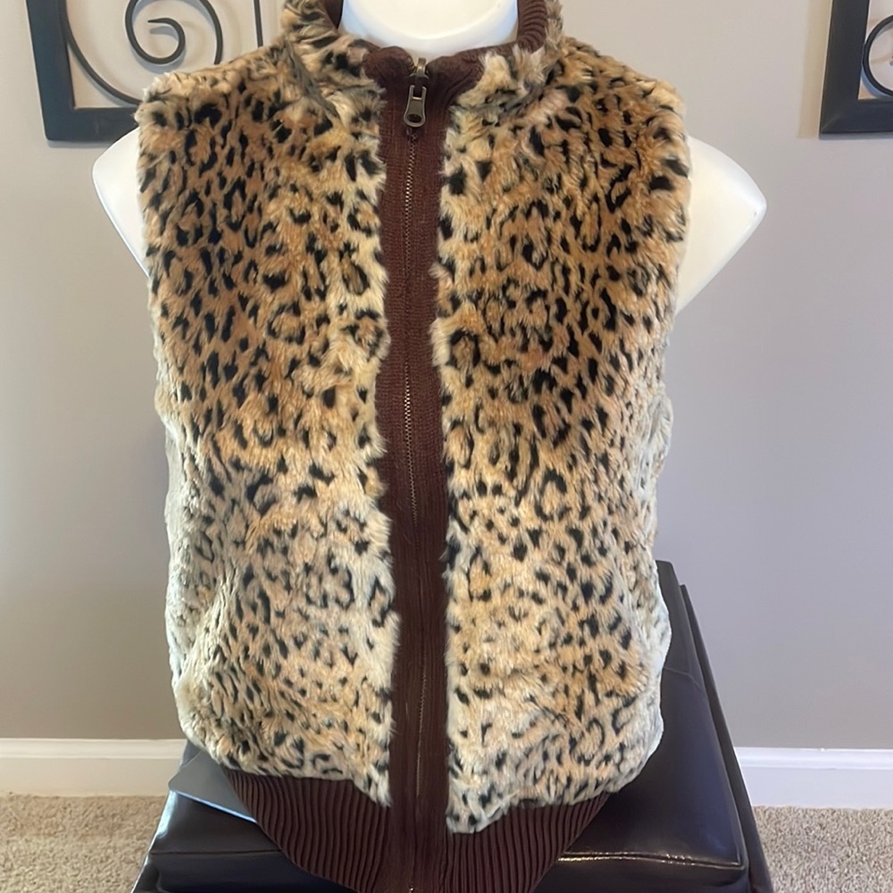 Lisa international faux leopard print reversible vest